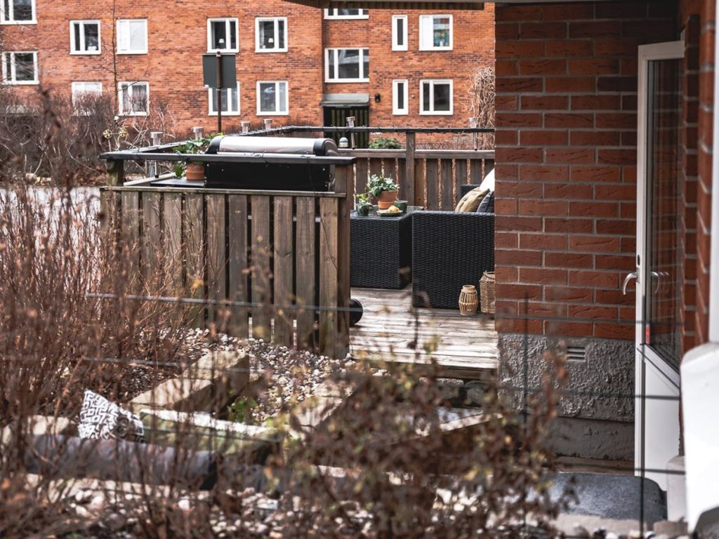 14. Tradgardsanlaggning stenlaggning Villa Botkyrka Eriksberg