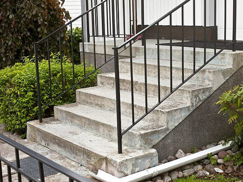 Omlaggning av stentrappa i betong Ormingelandet Vastra Ekedal